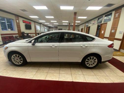 2016 Ford Fusion S