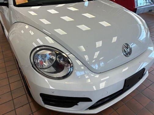 2018 Volkswagen Beetle 2.0T S