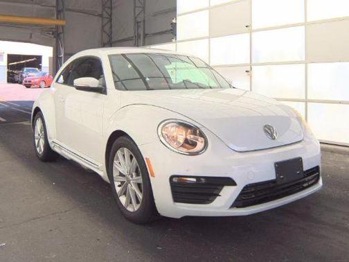 2018 Volkswagen Beetle 2.0T S