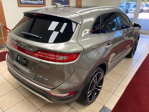 Luxe Silver Metallic 2017 Lincoln MKC Reserve
