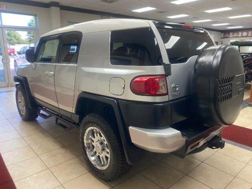 2007 Toyota FJ Cruiser Base (Retail Orders Only) (A5)