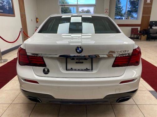 2014 BMW 740 i