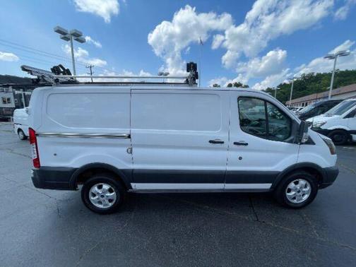 2017 Ford Transit-250 Base