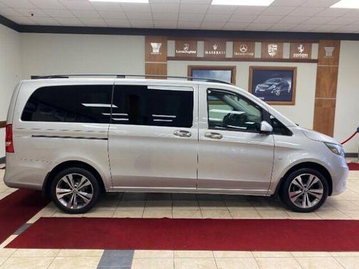 2016 Mercedes-Benz Metris Base