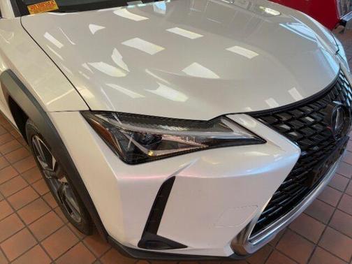 2022 Lexus UX 200 Base