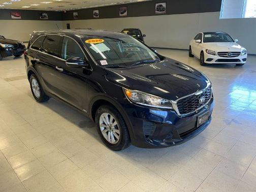 2020 Kia Sorento LX V6