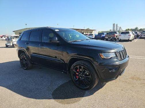2021 Jeep Grand Cherokee Laredo