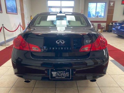 2011 INFINITI G37 Journey