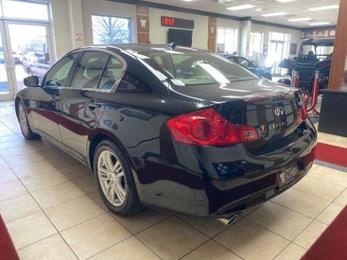 2011 INFINITI G37 Journey