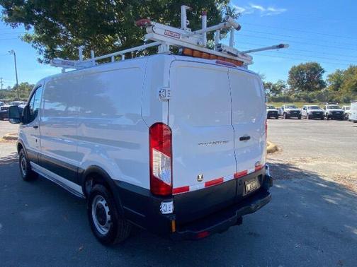 2017 Ford Transit-250 Base