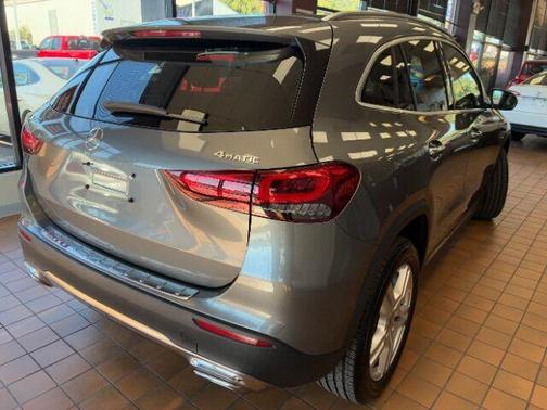 2021 Mercedes-Benz GLA 250 Base 4MATIC