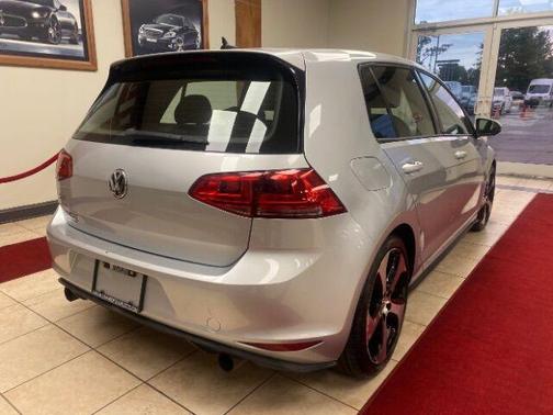 2015 Volkswagen Golf GTI SE
