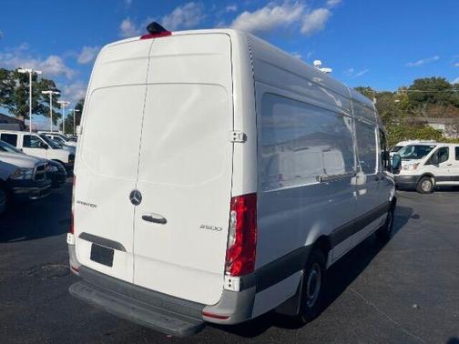 2022 Mercedes-Benz Sprinter 2500 HIGH ROOF I4