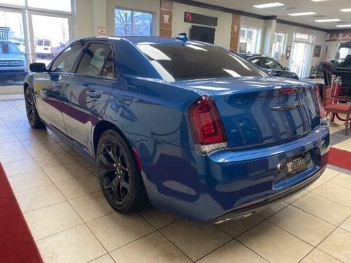 2021 Chrysler 300 Touring