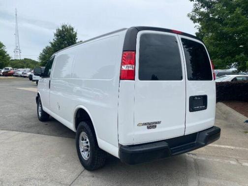 2022 Chevrolet Express 2500 Work Van