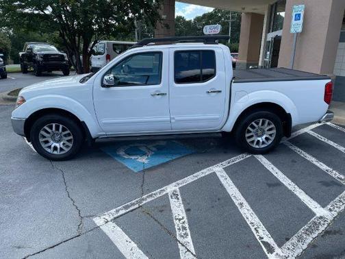 2011 Nissan Frontier SL