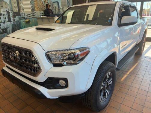 2016 Toyota Tacoma TRD Sport
