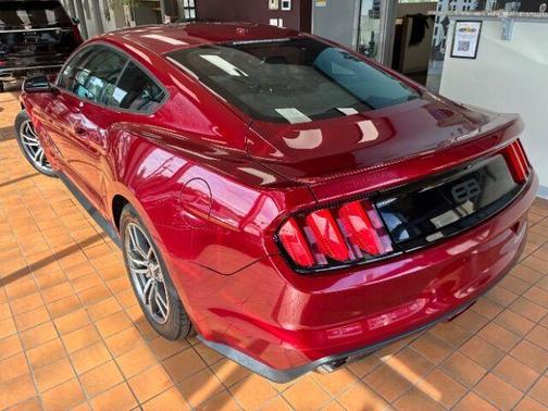 2017 Ford Mustang EcoBoost Premium