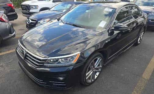 2019 Volkswagen Passat 2.0T SE R-Line