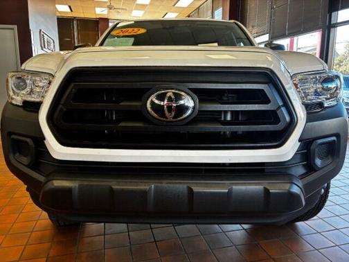 2022 Toyota Tacoma SR