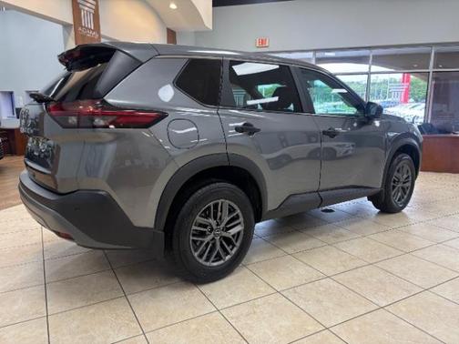 Gun Metallic 2023 Nissan Rogue S