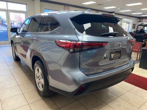 2021 Toyota Highlander LE