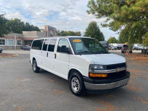 2017 Chevrolet Express 3500 LT