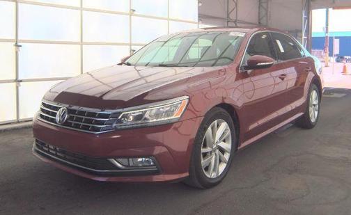 Fortana Red Metallic 2018 Volkswagen Passat 2.0T SE
