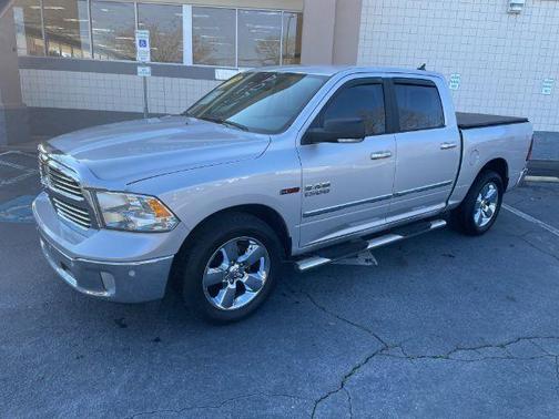2018 RAM 1500 SLT