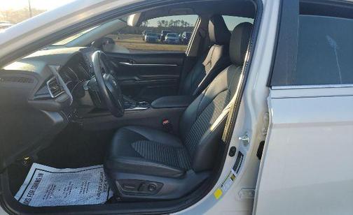 2023 Toyota Camry SE Nightshade