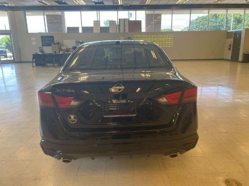 Black 2025 Nissan Altima SV