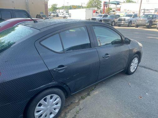 2017 Nissan Versa 1.6 S+