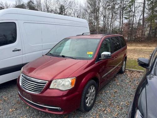 2011 Chrysler Town & Country Touring-L