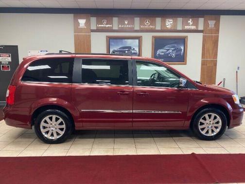 2011 Chrysler Town & Country Touring-L