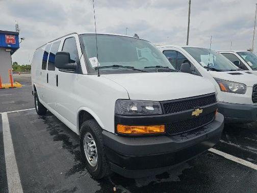 2022 Chevrolet Express 3500 LS