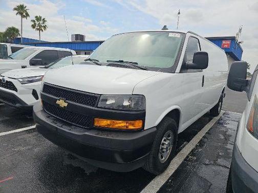 2022 Chevrolet Express 3500 LS