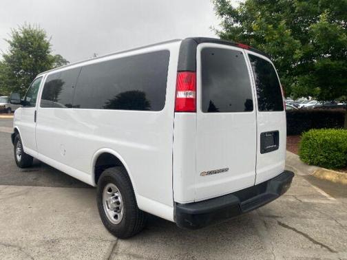 2022 Chevrolet Express 3500 LS