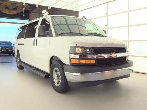 2019 Chevrolet Express 3500 LT