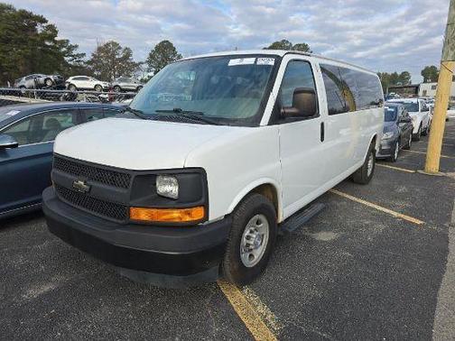 2017 Chevrolet Express 3500 LS