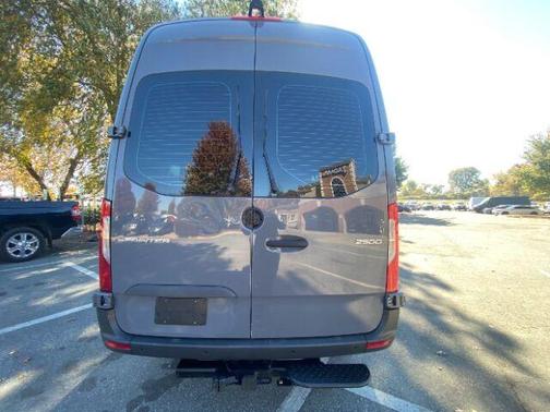 2022 Mercedes-Benz Sprinter 2500 Standard Roof