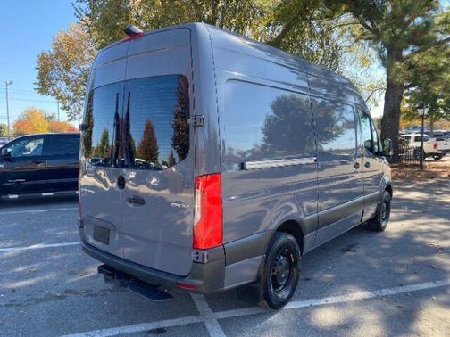 2022 Mercedes-Benz Sprinter 2500 Standard Roof