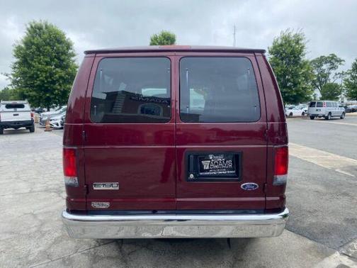2007 Ford E150 Chateau