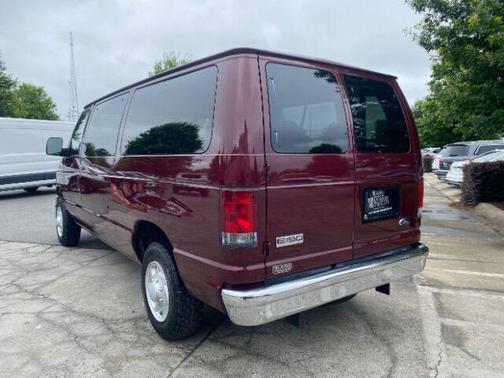 2007 Ford E150 Chateau
