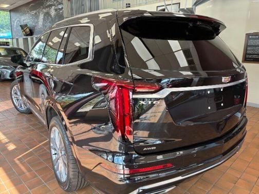 2023 Cadillac XT6 Premium Luxury AWD