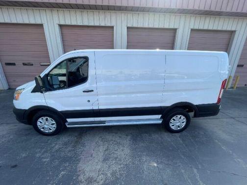 2021 Ford Transit-250 LOW ROOF 130. WB