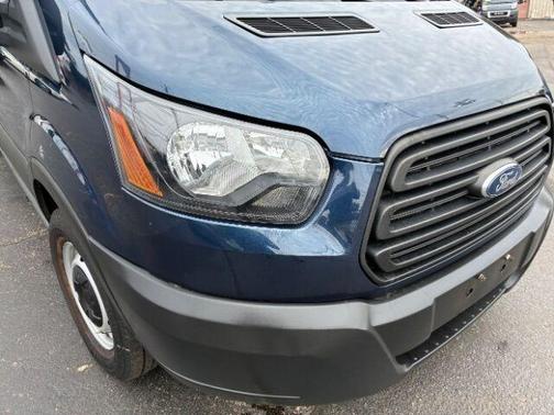 2019 Ford Transit-250 130 WB Medium Roof Cargo