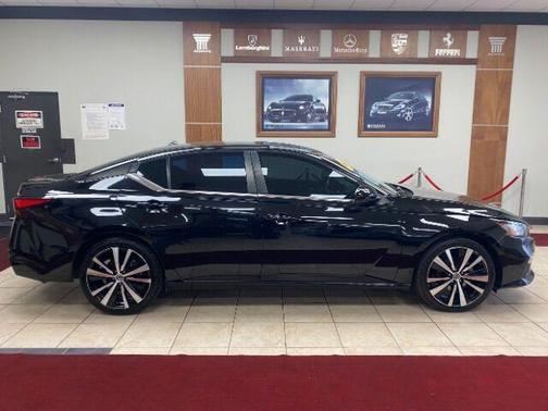 2021 Nissan Altima 2.5 SR