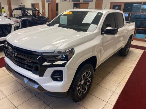 Summit White 2024 Chevrolet Colorado Z71