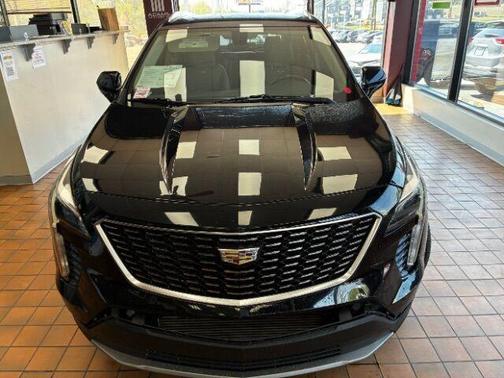 Stellar Black Metallic 2019 Cadillac XT4 Premium Luxury