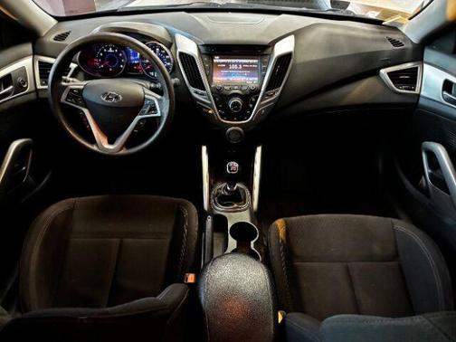 2016 Hyundai Veloster Base